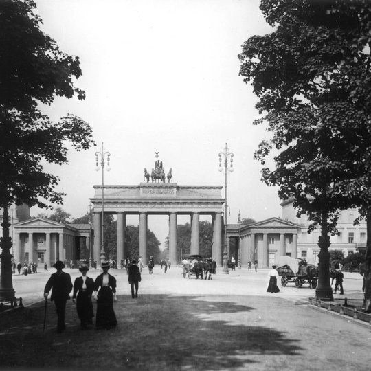 Brandenburg Gate around 1900 Black-and-white photograph Brandenburger Tor Berlin 1907