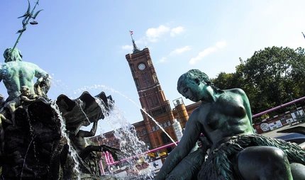 Berlin City Hall Berlin City Hall behind Neptunbrunnen
