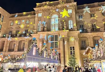 Wintermarkt am Schloßplatz Berlin