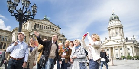 Reisegruppe am Gendarmenmarkt Gruppenreise