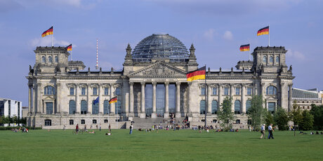 Flapping flags on the Reichstag in Berlin