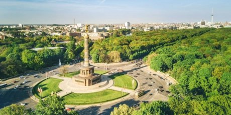 Tiergarten con la Columna de la Victoria Victory column and Berlin Tiergarten, Germany