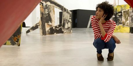 Young woman in the Vedova exhibition at the Berlinische Galerie Young woman in the Vedova exhibition at the Berlinische Galerie