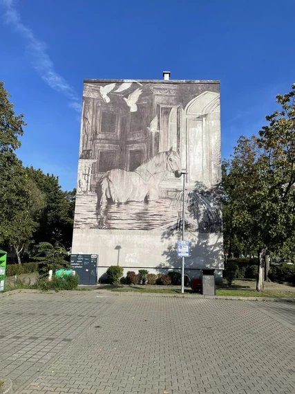 Street Art: The sun will sink into the ocean by Ricky Lee Gordon