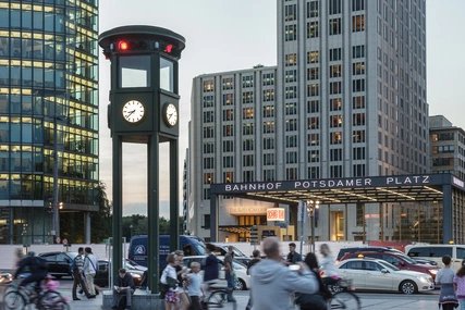 Europe’s first traffic light at Potsdamer Platz in Berlin Europe’s first traffic light at Potsdamer Platz