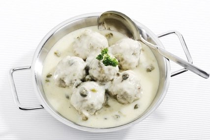 Berlin Cuisine: Königsberger Klopse Berlin Cuisine: Königsberger Klopse