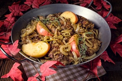Berlin Cuisine: Leber mit Äpfeln Berlin Cuisine: Leber mit Äpfeln