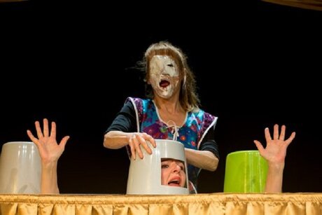 Kinder- und Familientheater Coq au Vin: Die fabelhafte Zauberwelt von Polly und Dolly