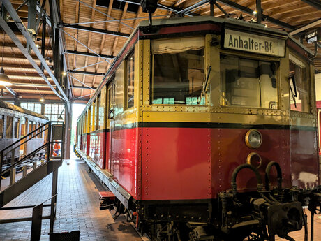 Ein historischer S-Bahnwagen aus dem Jahr 1928