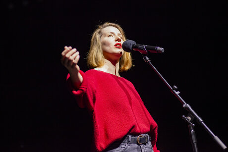 Porträt der Slam Poetin und Regisseurin Lisa Pauline Wagner