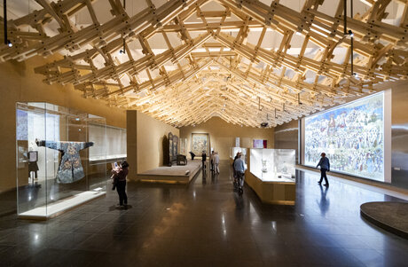Ansicht der vom chinesischen Architekten Wang Shu gestalteten Deckenkonstruktion im Modul "Hofkunst Chinas"