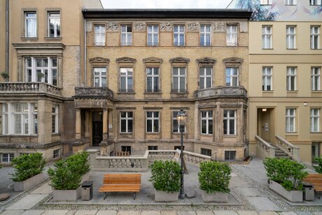 Außenansicht des neuen Standorts der Galerie Thomas Schulte, Mercator-Höfe, Potsdamerstraße 81B