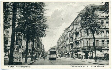 Wilmersdorfer Straße, Ecke Wallstraße. Ansichtskarte, Berlin-Charlottenburg, um 1930.