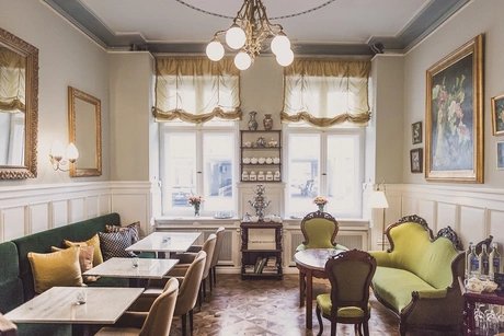 Damen Salon