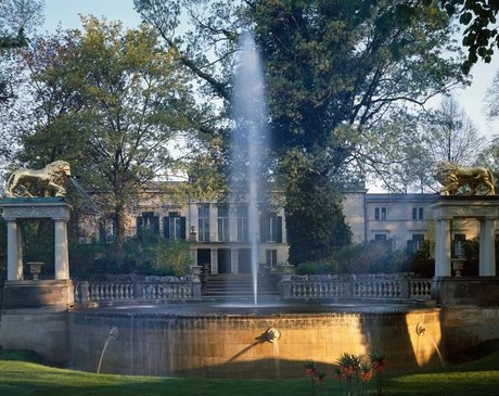 Glienicke Palace with fountain  Glienicke Palace with fountain in Berlin