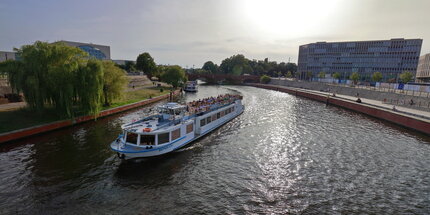 Tour in barca nel centro di Berlino con Stern und Kreisschiffahrt