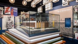 Modell des Palast der Republik im DDR Museum