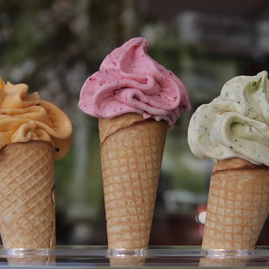 Naschmarkt in Berlin - Zeit für ein Eis Berliner Naschmarkt