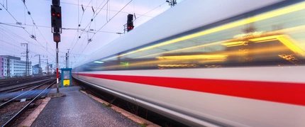 ICE Zug der Deutschen Bahn Intercity Express