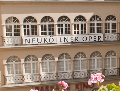 Neuköllner Oper von außen