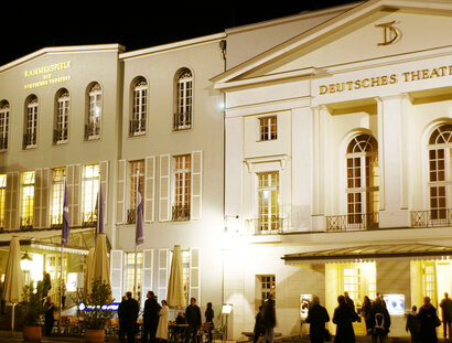 Deutsches Theater Berlin am Abend