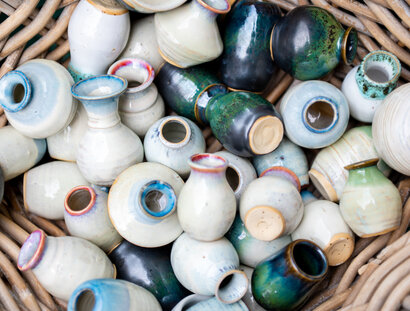 Small vases from the Lüder ceramics workshop at Domäne Dahlem