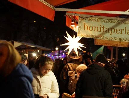 Publikum Advent Leonhardtstraße Publikum Advent Leonhardtstraße