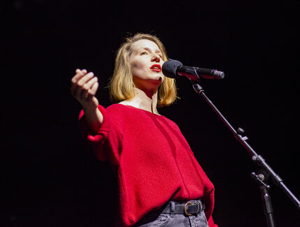 Porträt der Slam Poetin und Regisseurin Lisa Pauline Wagner