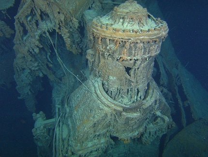 TITANIC – Die Ausstellung: Echte Funde, Wahre Schicksale TITANIC – Die Ausstellung: Echte Funde, Wahre Schicksale