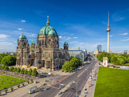 Catedral de Berlín con Lustgarten
