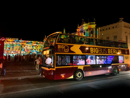 Le Big Bus de Berlin pendant le Festival of Lights