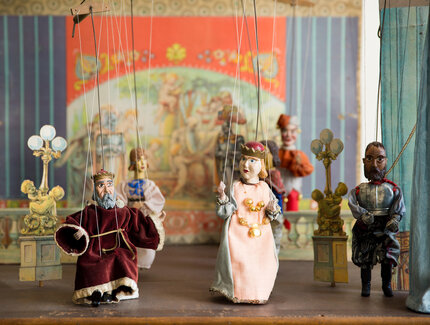 Marionette theater