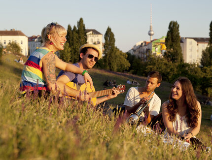 Chill out with music at Berlin Mauerpark