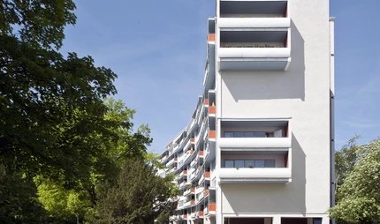 Gebäude im Hansaviertel Hansaviertel - Händelallee 1/9