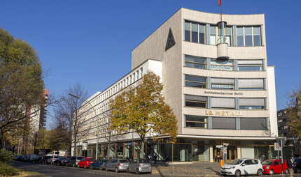 Haus des Deutschen Metallarbeiterverbandes (The House of the German Steelworkers Union)