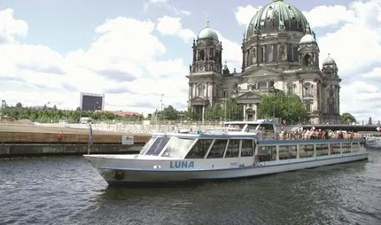 Boat tour in Berlin Boat tour in Berlin