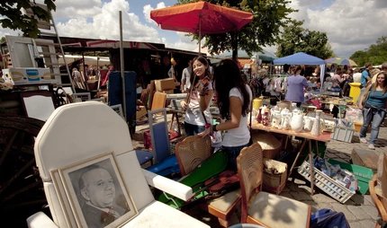 Flohmarkt im Mauerpark Flohmarkt am Mauerpark