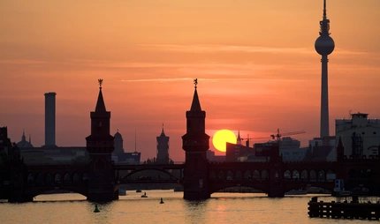 Oberbaumbrücke bei Sonnenuntergang