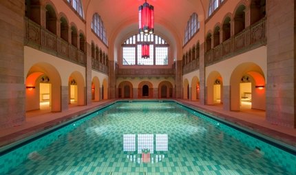 Indoor pool  Oderberger Straße Indoor pool Oderberger Straße In Berlin